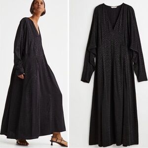 H&M Voluminous Viscose Dress New